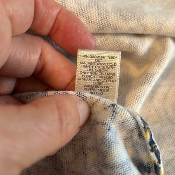 Christopher & Banks 1-button closure 3/4 sleeve Sweater Size Large - Picture 9 of 9